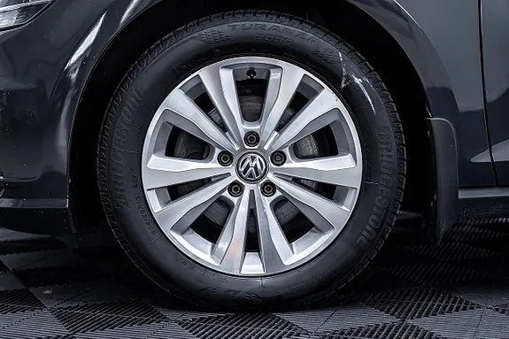 Volkswagen Golf I 2019 photo 3