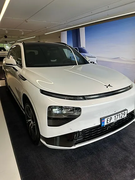 Xpeng G9
