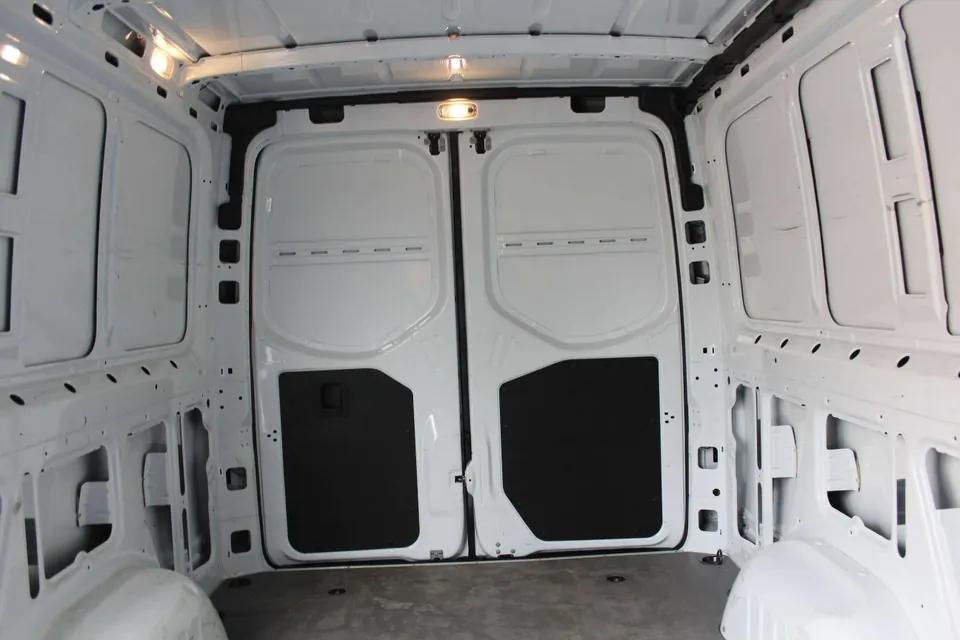Mercedes-Benz Sprinter Van 2024 photo 5