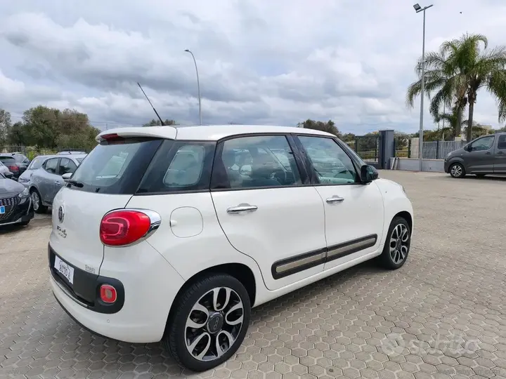Fiat 500L 2013 photo 4