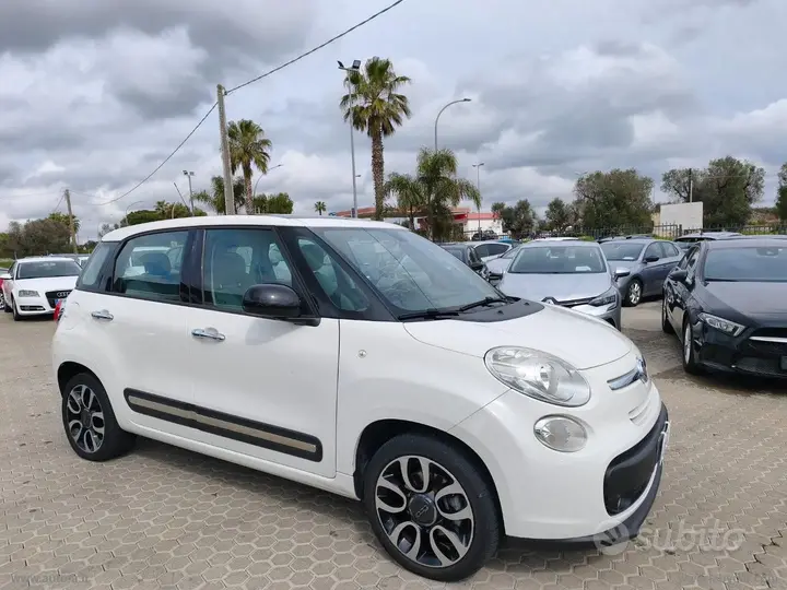 Fiat 500L 2013 photo 3