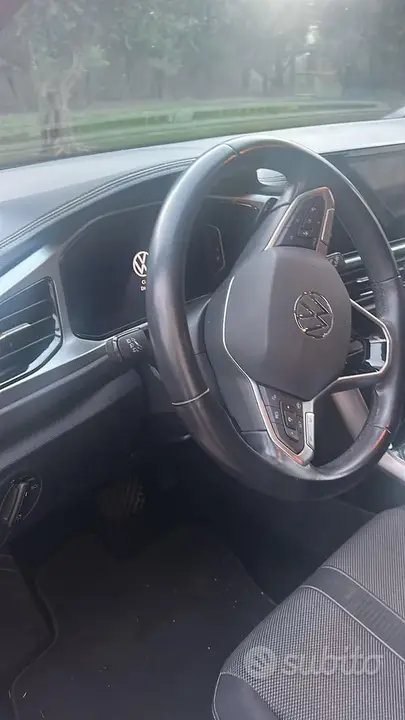 Volkswagen T-Roc 2024 photo 5