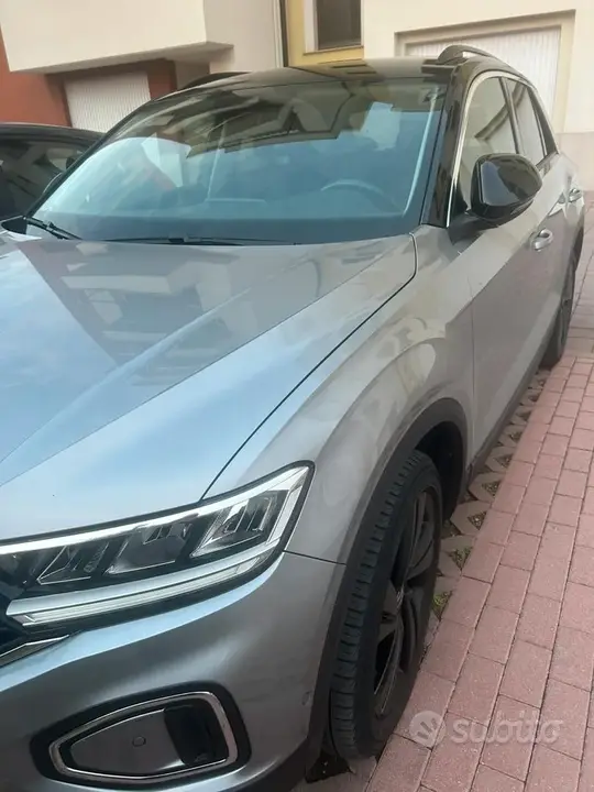 Volkswagen T-Roc 2024 photo 3