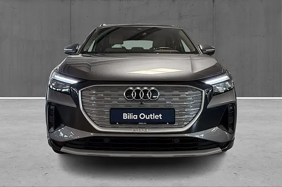 Audi Q4 E-Tron 2022 photo 2