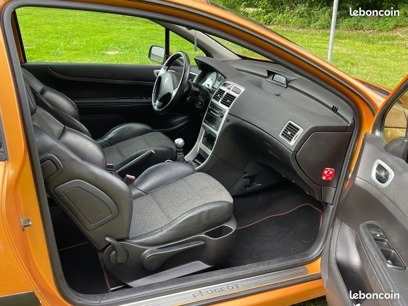 Peugeot 307 2005 photo 2