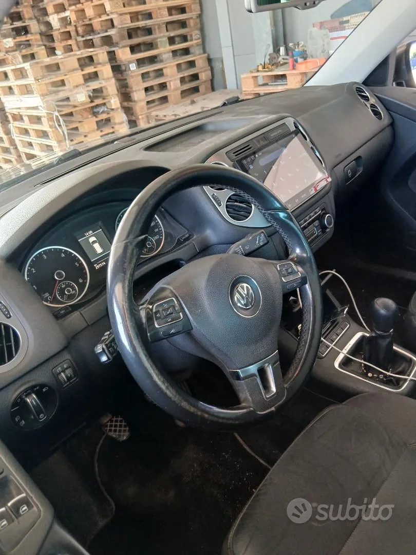 Volkswagen Tiguan 2011 photo 3