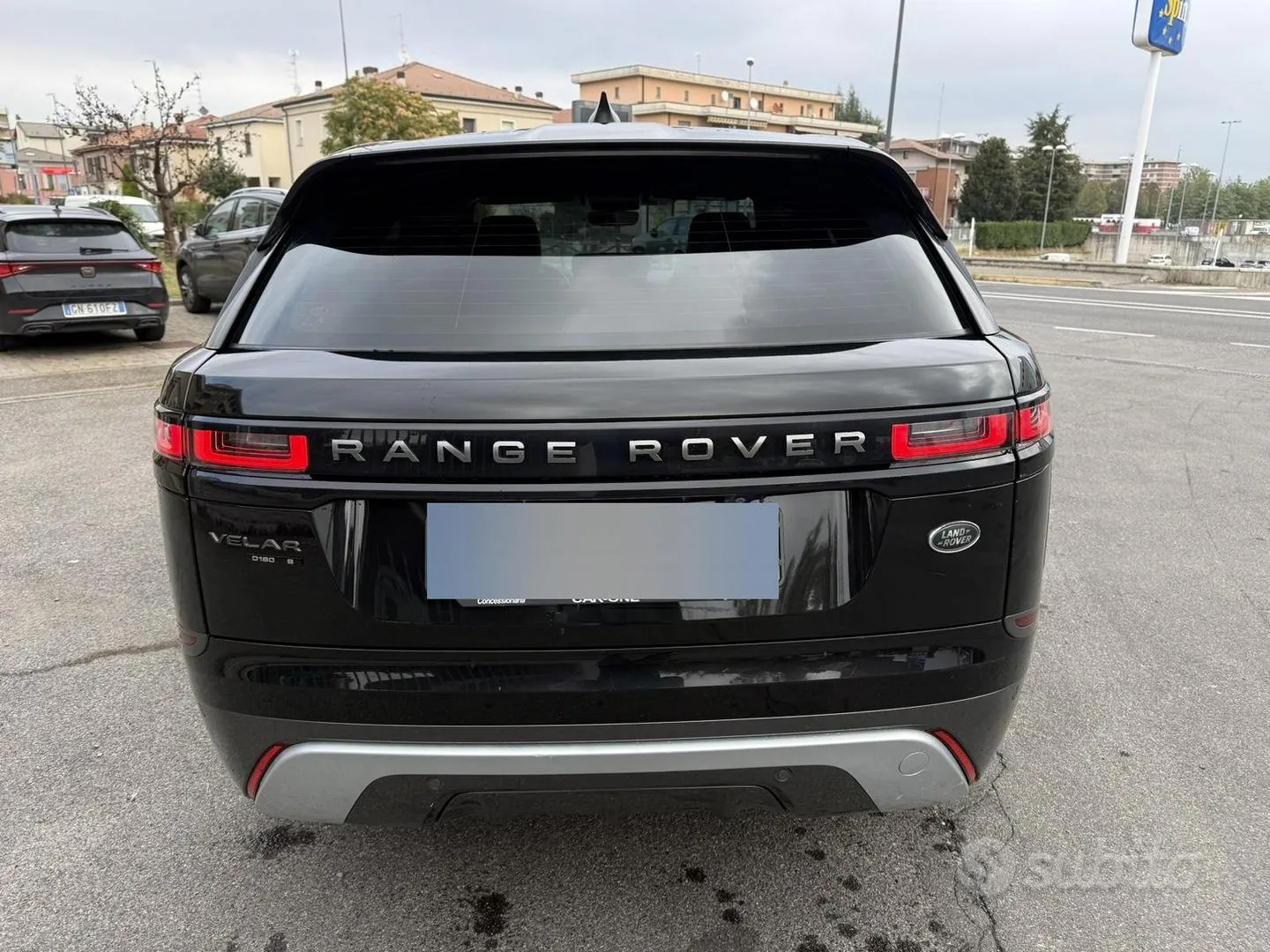 Land Rover Range Rover Velar 2018 photo 2