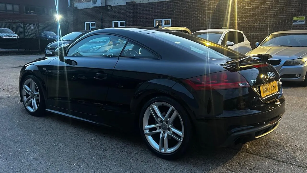 Audi Tt 2013 photo 4