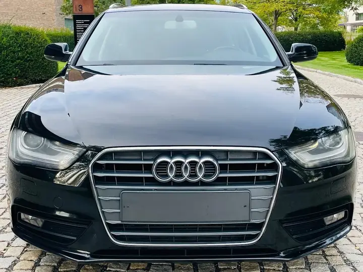Audi A4 2013 photo 3