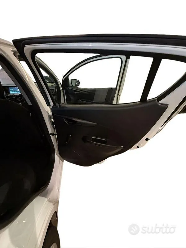 Opel Karl 2017 photo 2