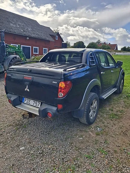 Mitsubishi L200 2007 photo 4