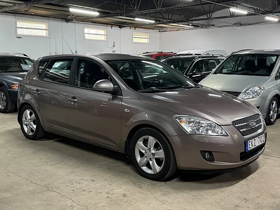 Kia Ceed 2008 photo 2