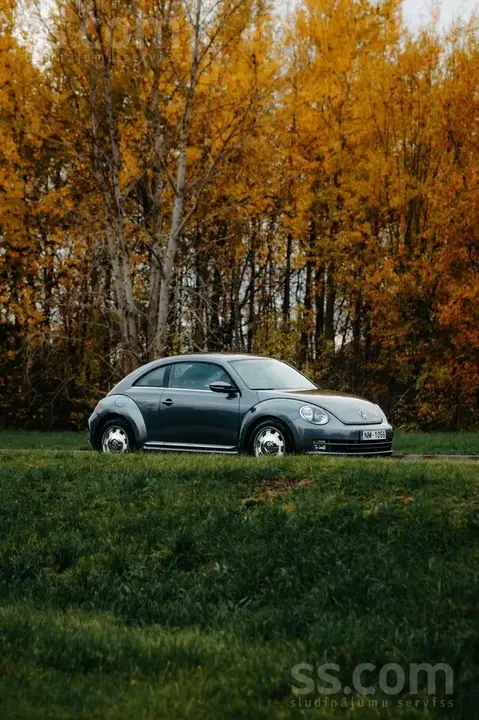 Volkswagen Beetle 2012 photo 2
