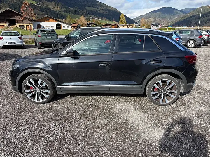 Volkswagen T-Roc 2019 photo 2