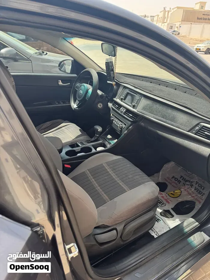 Kia Optima 2018 photo 2