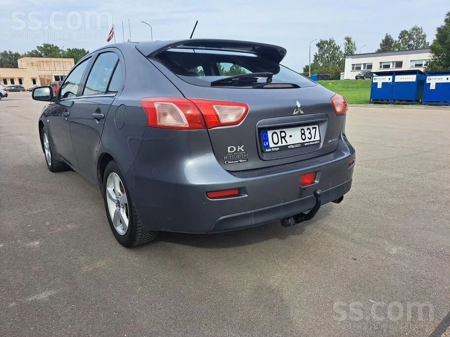 Mitsubishi Lancer 2011 photo 5