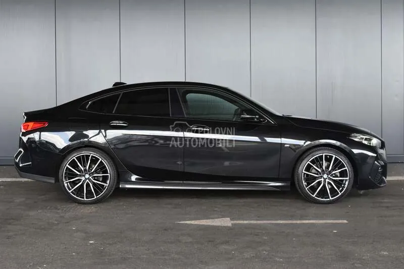 BMW 216 2021 photo 3