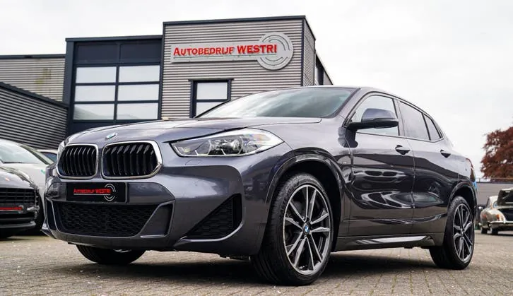BMW X2