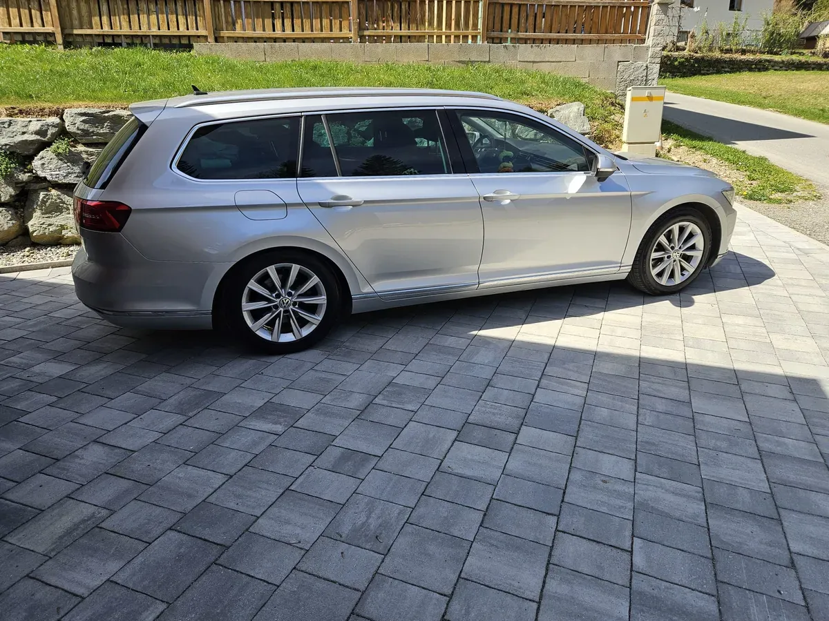 Volkswagen Passat 2017 photo 2