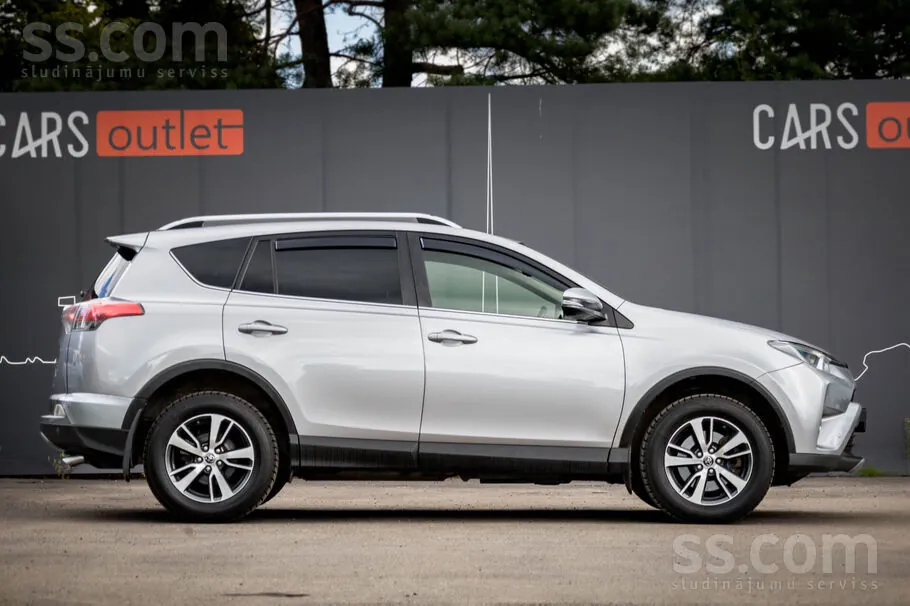 Toyota Rav4 2016 photo 3