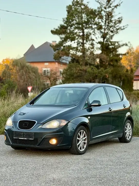 Seat Altea 2011 photo 2