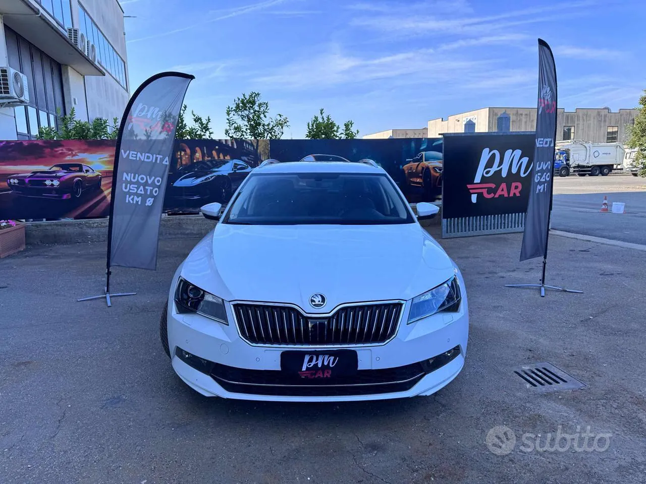 Skoda Superb 2016 photo 2