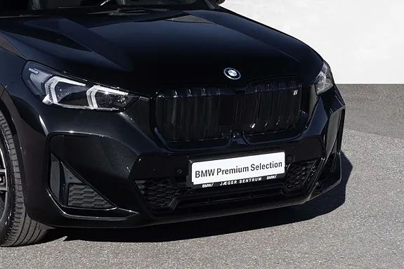 BMW Ix1 2023 photo 2