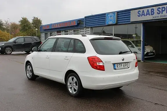Skoda Fabia 2015 photo 4