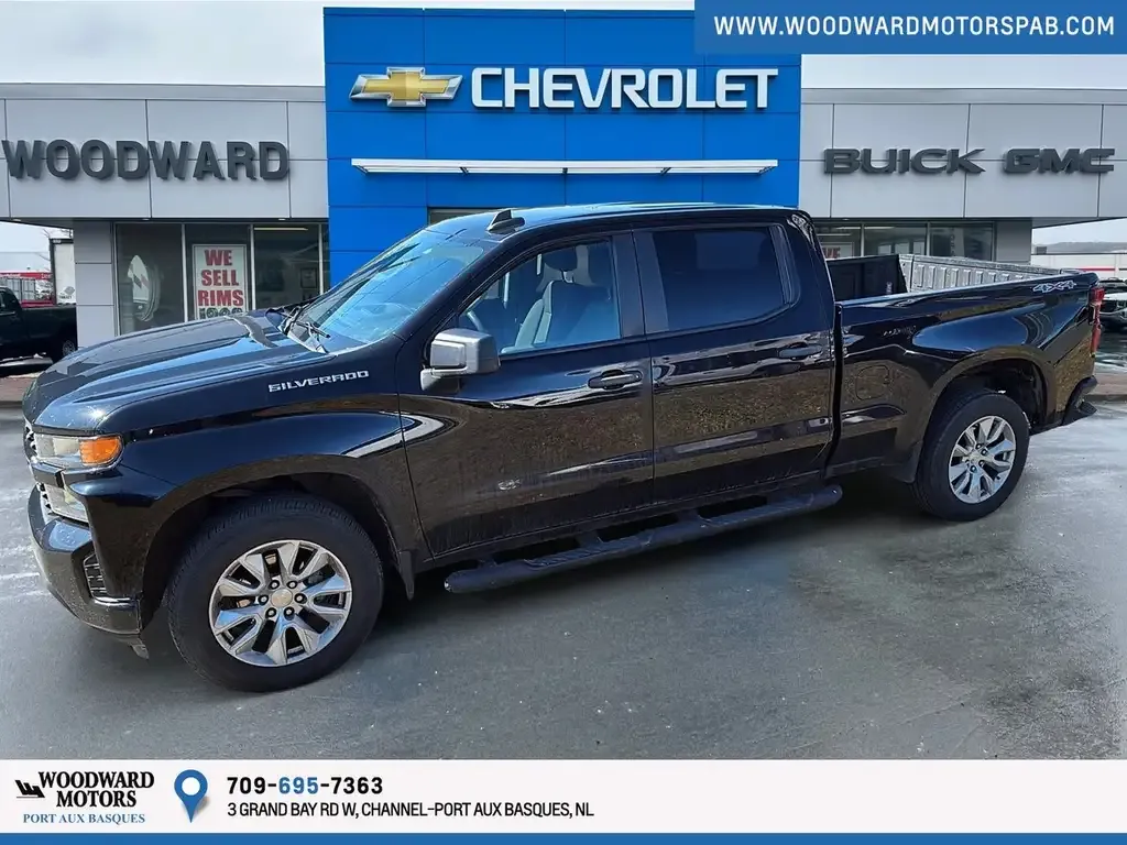 Chevrolet Silverado 1500 2021 photo 3