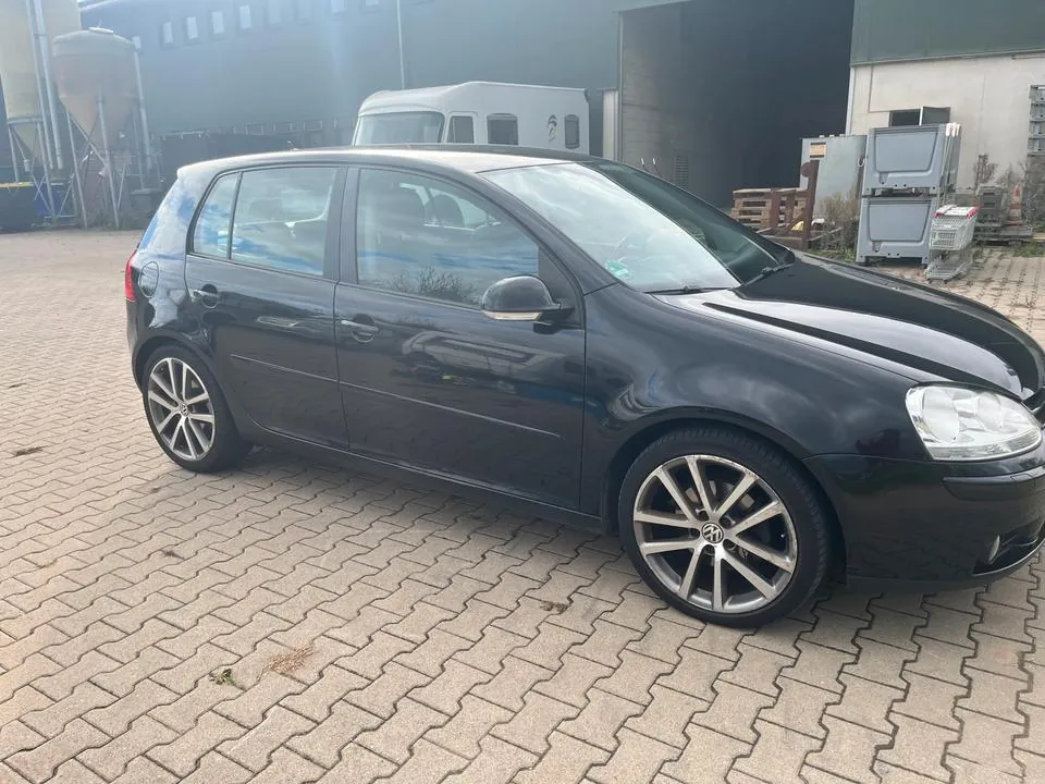 Volkswagen Golf V
