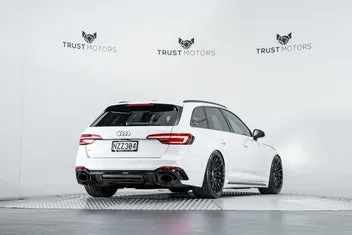 Audi Rs4 2019 photo 4