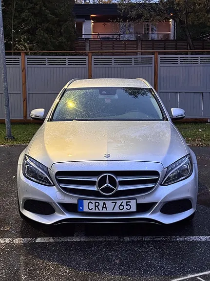 Mercedes-Benz C220