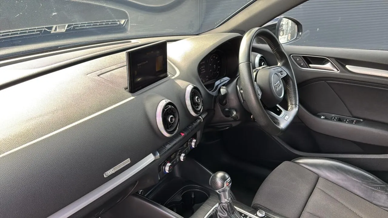 Audi A3 2018 photo 3