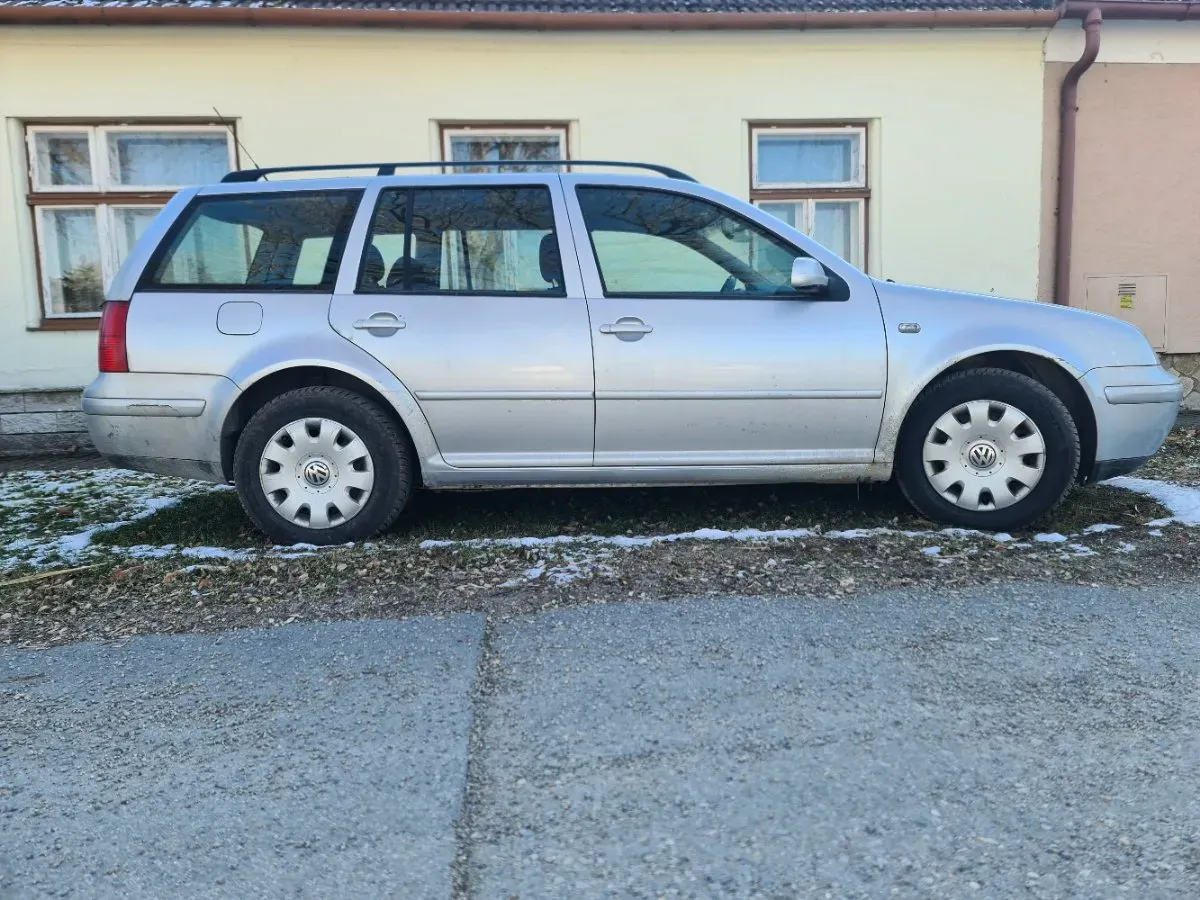 Volkswagen Bora 2003 photo 2