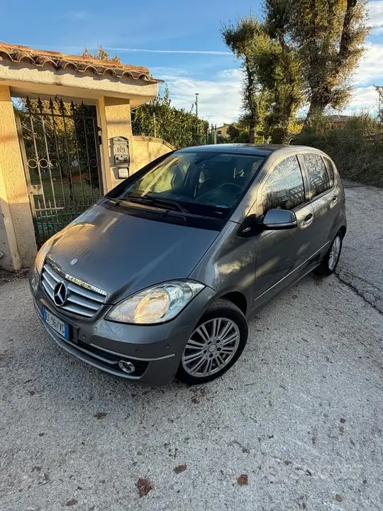 Mercedes-Benz A 180
