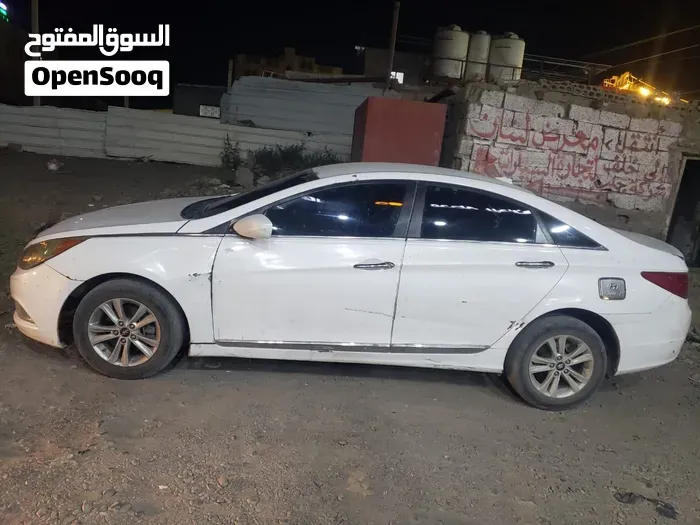 Hyundai Sonata 2012 photo 2