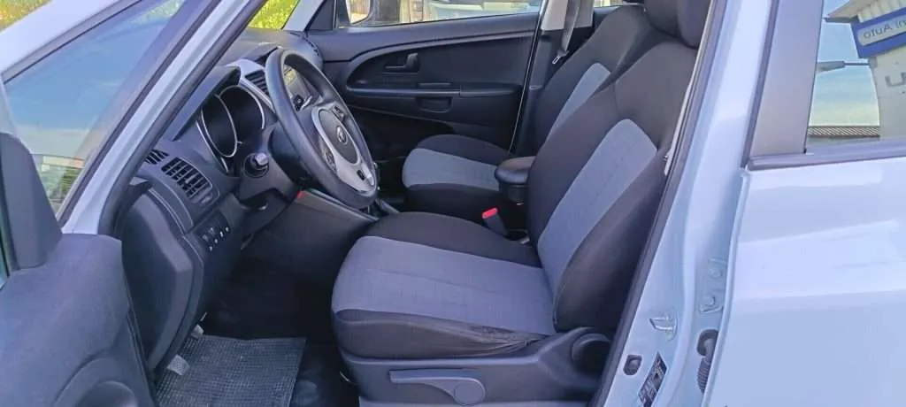Kia Venga 2016 photo 4