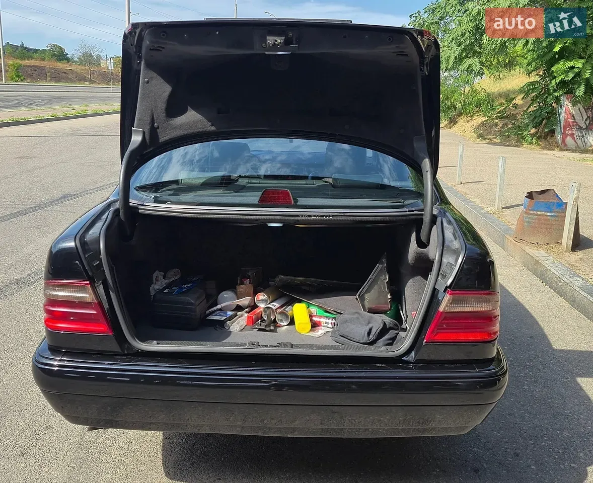 Mercedes-Benz E-Class 1998 photo 2