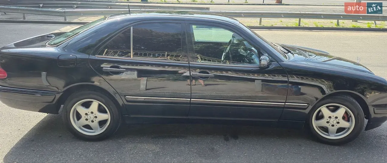Mercedes-Benz E-Class 1998 photo 5