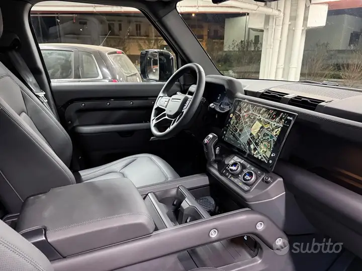 Land Rover Defender 2026 photo 4