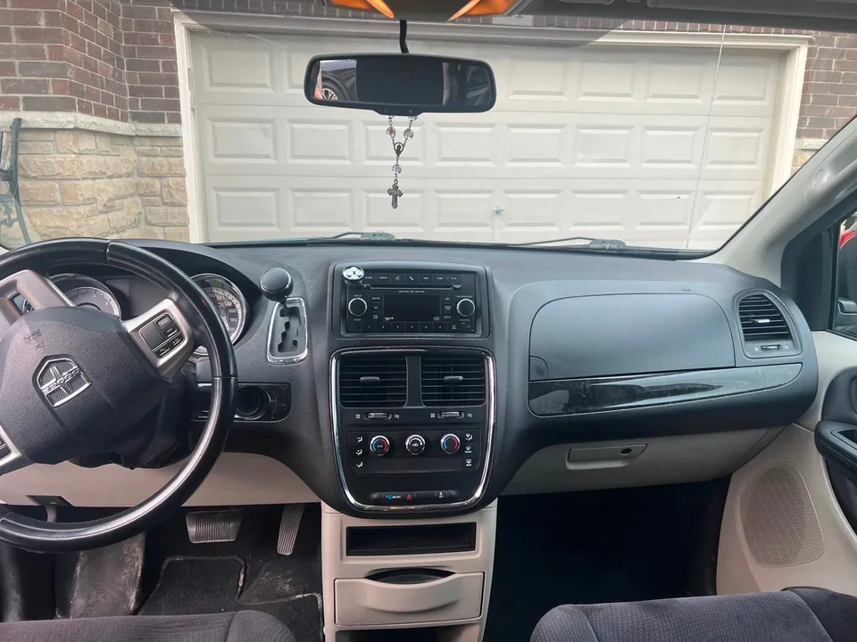 Dodge Grand Caravan 2013 photo 5