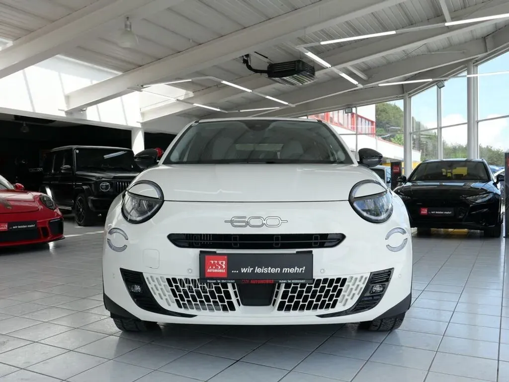 Fiat 600 2025 photo 2