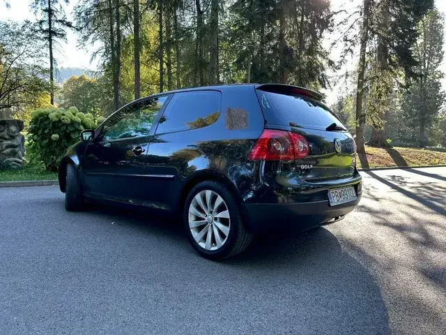 Volkswagen Golf 2003 photo 3
