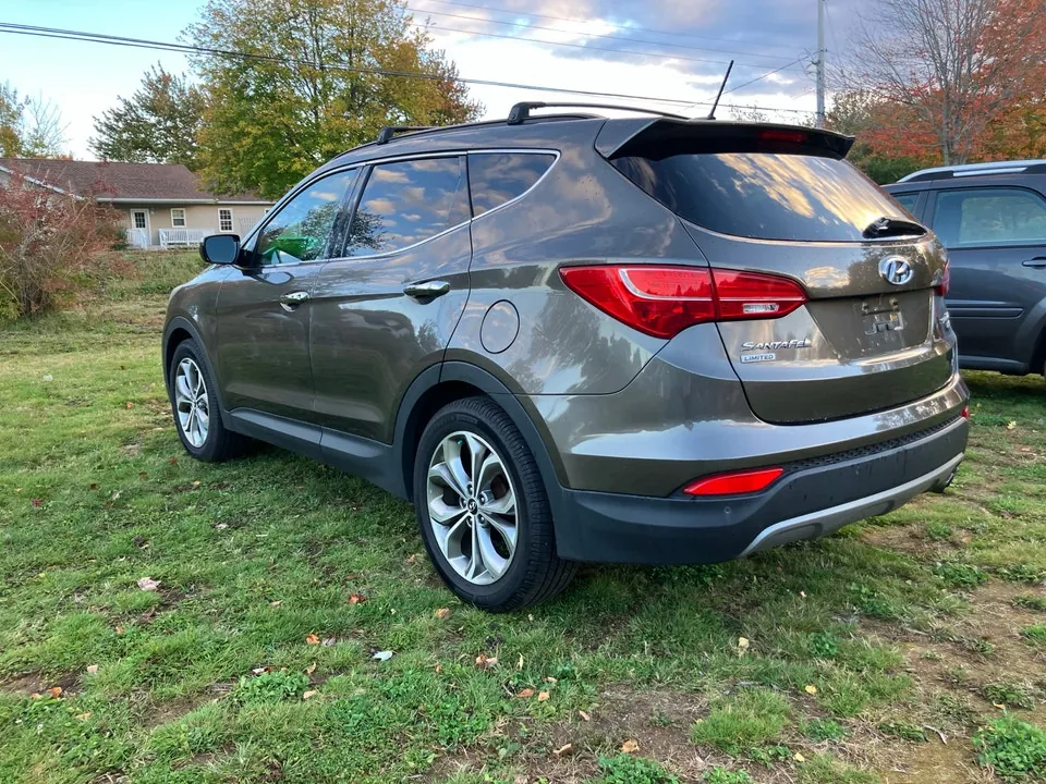 Hyundai Santa Fe 2014 photo 3