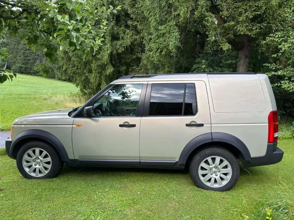 Land Rover Discovery 3 2008 photo 2