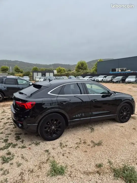 Audi Q3 2021 photo 5