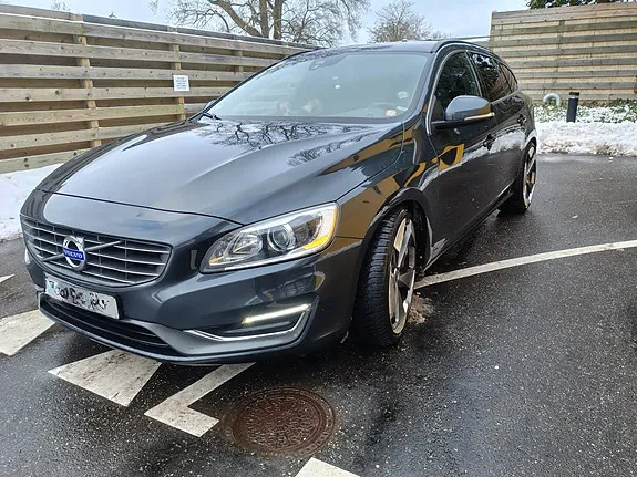 Volvo V60 2014 photo 2