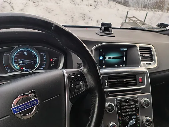 Volvo V60 2014 photo 5