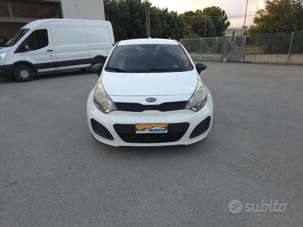 Kia Rio 2012 photo 3