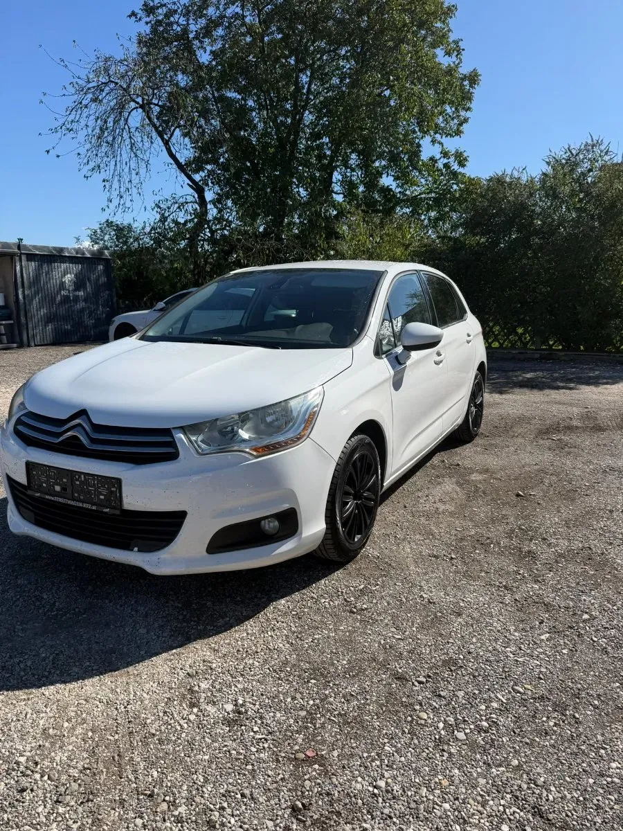 Citroen C4 2011 photo 3